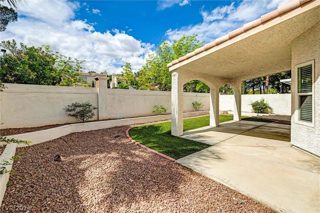 1613 Imperial Cup Drive, Las Vegas, NV 89117