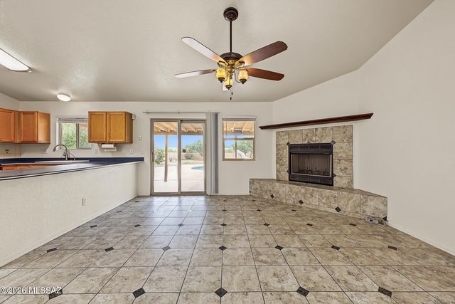 7324 W Timberleaf Drive, Tucson, AZ 85757