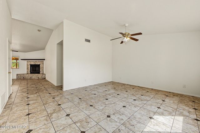 7324 W Timberleaf Drive, Tucson, AZ 85757