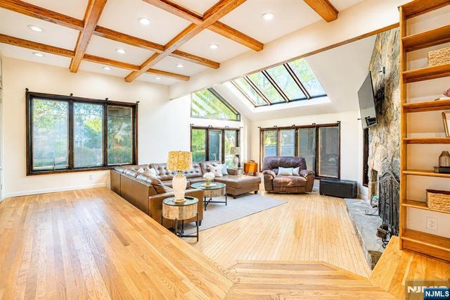 135 Ridge Road, Nutley, NJ 07110