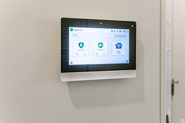 1313 E WEYBURN LN, Holladay, UT 84117