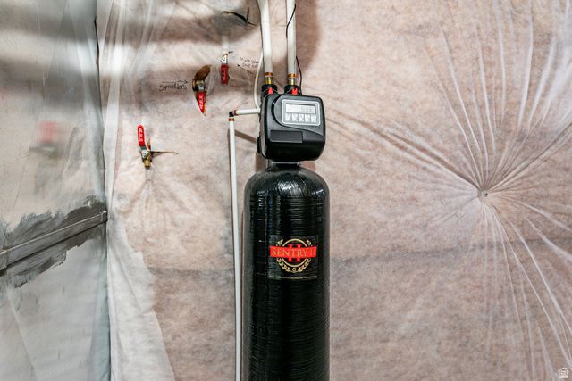 1313 E WEYBURN LN, Holladay, UT 84117