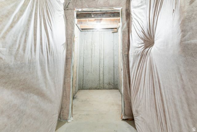 1313 E WEYBURN LN, Holladay, UT 84117