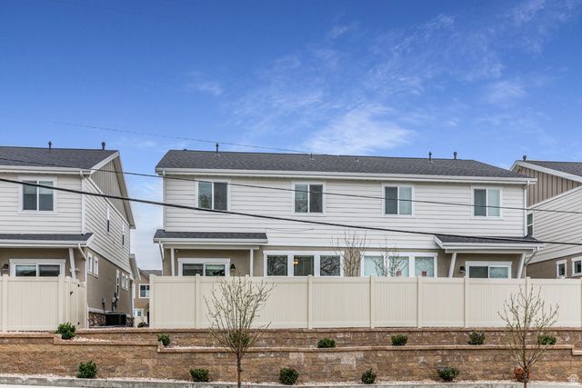 1313 E WEYBURN LN, Holladay, UT 84117