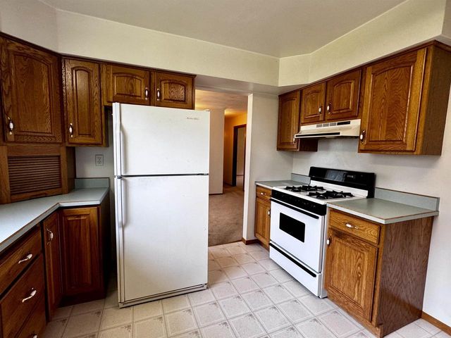 320 W 3rd Street, Fox Lake, WI 53933