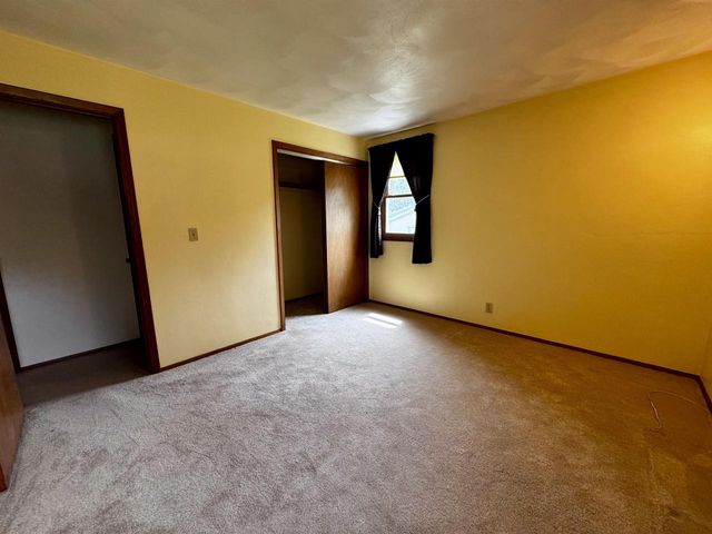 320 W 3rd Street, Fox Lake, WI 53933