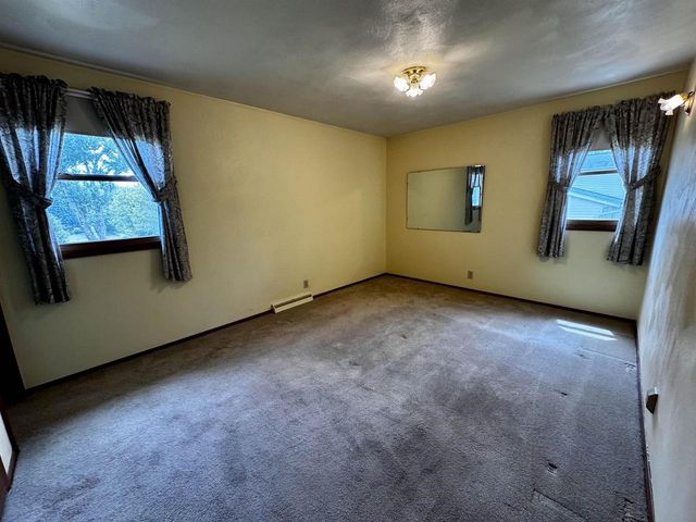 320 W 3rd Street, Fox Lake, WI 53933