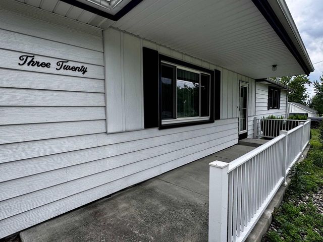 320 W 3rd Street, Fox Lake, WI 53933