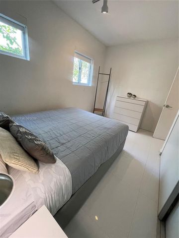 801 15th Street 101, Miami Beach, FL 33139