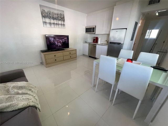 801 15th Street 101, Miami Beach, FL 33139