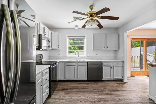 6 Hemlock Lane, Wingdale, NY 12594