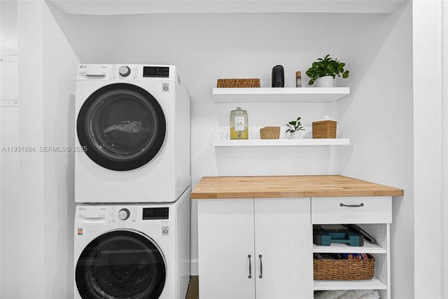 8609 SW 68th Ct 24, Pinecrest, FL 33156