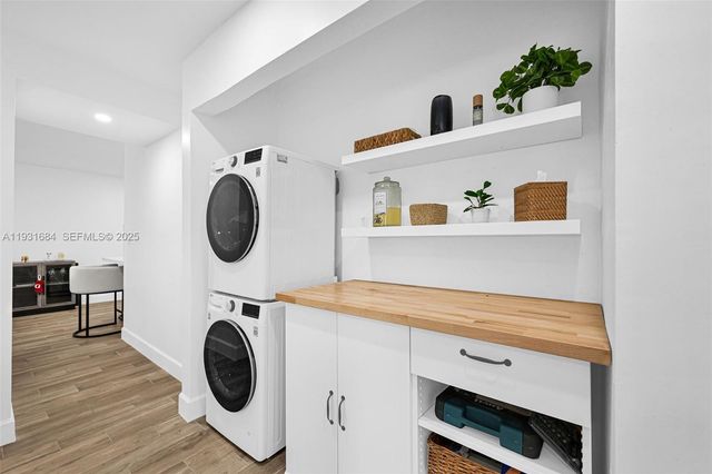 8609 SW 68th Ct 24, Pinecrest, FL 33156