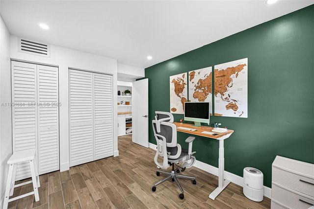 8609 SW 68th Ct 24, Pinecrest, FL 33156