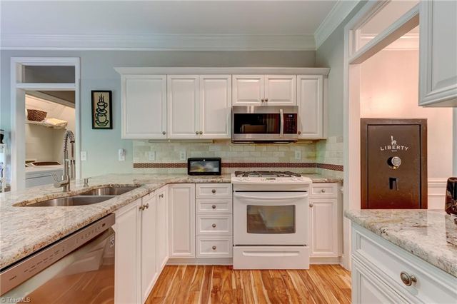7509 Keating Drive, Oak Ridge, NC 27310