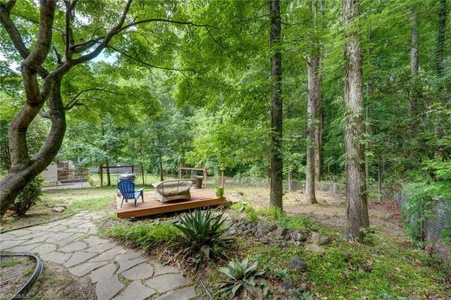 7509 Keating Drive, Oak Ridge, NC 27310