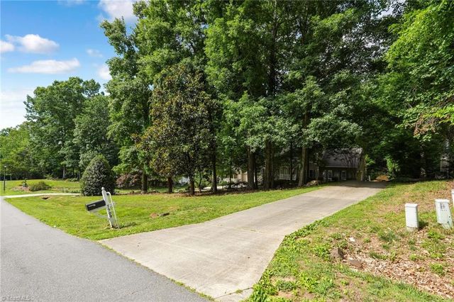 7509 Keating Drive, Oak Ridge, NC 27310