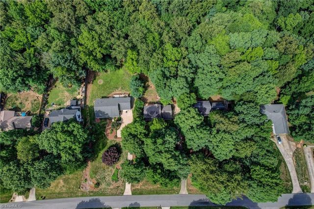 7509 Keating Drive, Oak Ridge, NC 27310