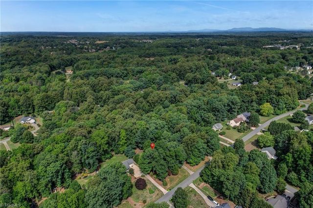 7509 Keating Drive, Oak Ridge, NC 27310
