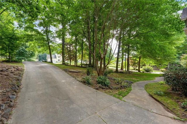 7509 Keating Drive, Oak Ridge, NC 27310