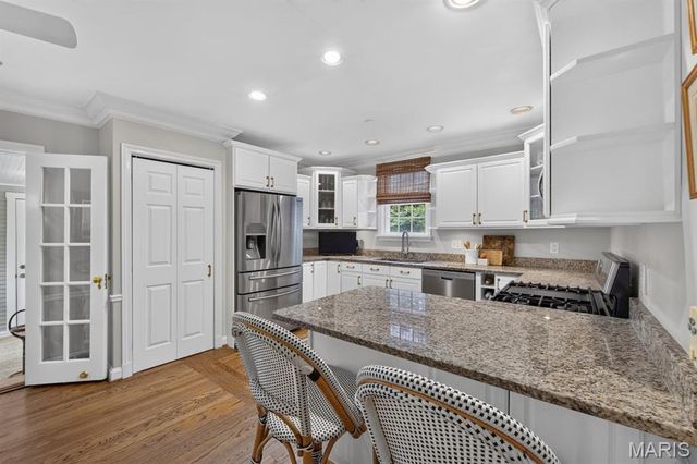 1646 Dearborn Drive, Warson Woods, MO 63122