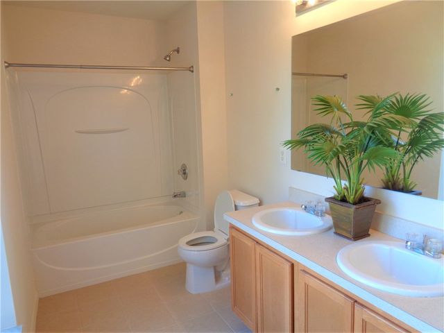 1636 Pointe West Way, Vero Beach, FL 32966