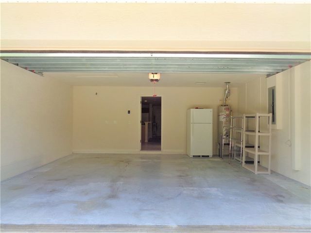 1636 Pointe West Way, Vero Beach, FL 32966