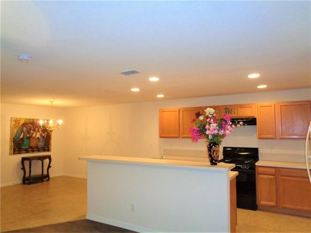1636 Pointe West Way, Vero Beach, FL 32966