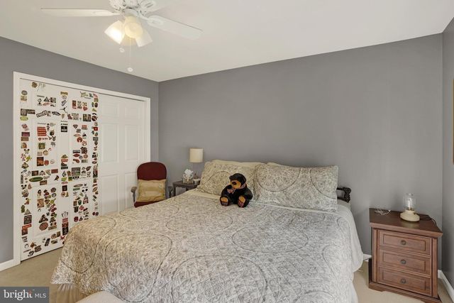 22 HOPE RD, Holland, PA 18966