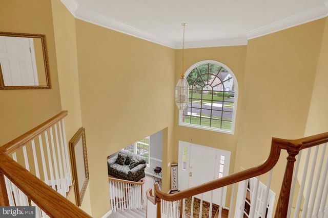 22 HOPE RD, Holland, PA 18966