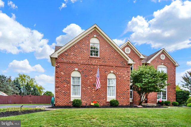 22 HOPE RD, Holland, PA 18966