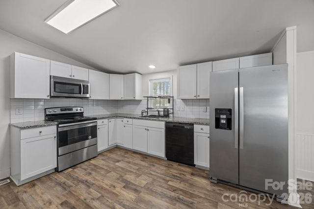 246 Barbary Drive, Statesville, NC 28677