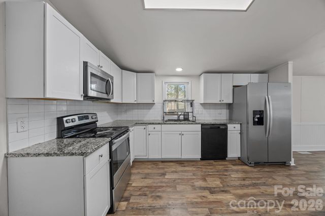 246 Barbary Drive, Statesville, NC 28677