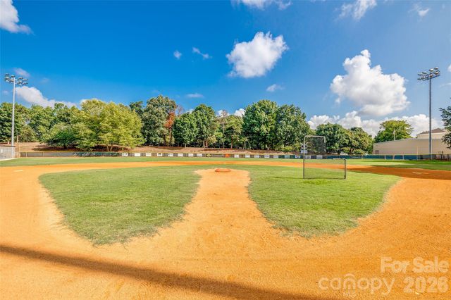 1039 Hunters Run Drive, Tega Cay, SC 29708