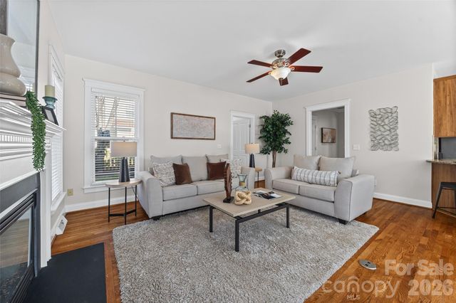 1039 Hunters Run Drive, Tega Cay, SC 29708
