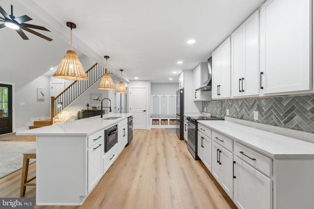 2450 SYMPHONY LN, Huntingtown, MD 20639