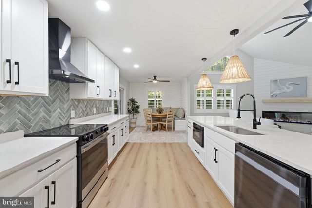 2450 SYMPHONY LN, Huntingtown, MD 20639