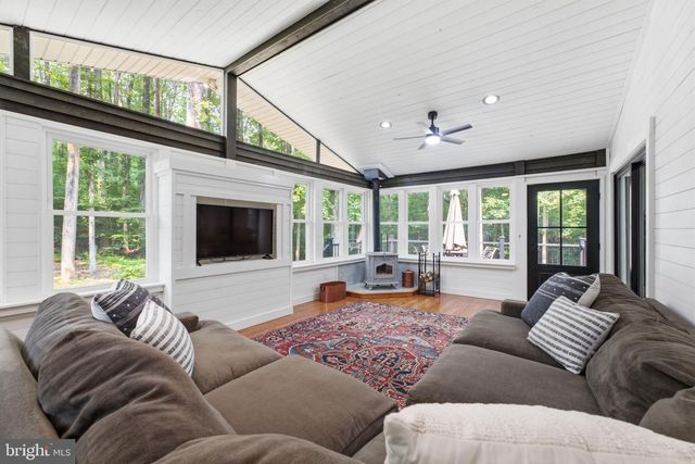 2450 SYMPHONY LN, Huntingtown, MD 20639