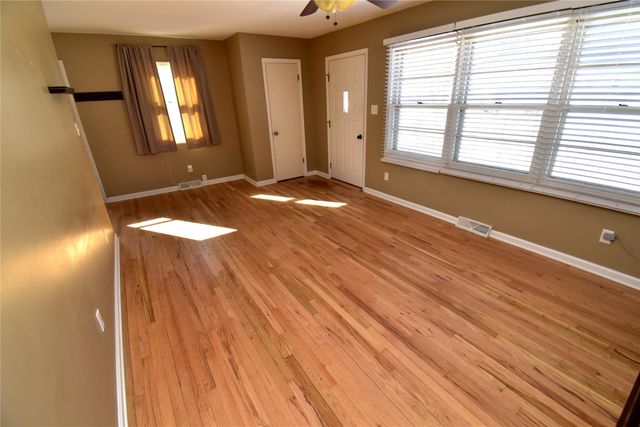 4005 66th Street, Urbandale, IA 50322