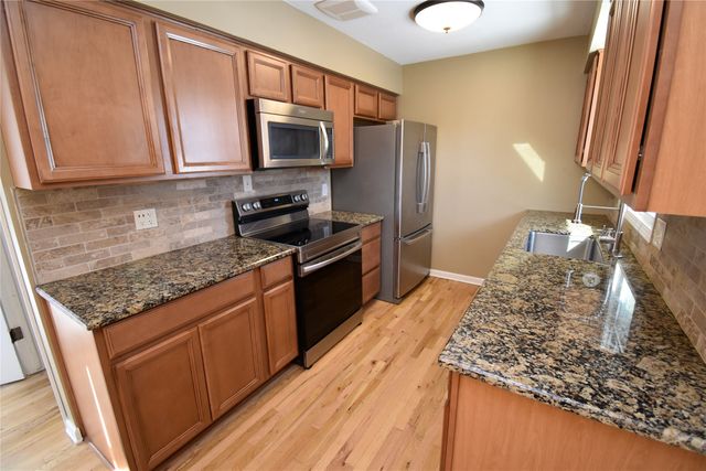 4005 66th Street, Urbandale, IA 50322