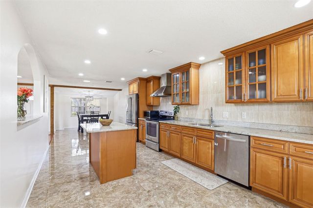 506 COLSON ROAD, Plant City, FL 33567