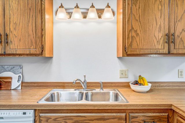 14733 Lower Endicott Way, Apple Valley, MN 55124