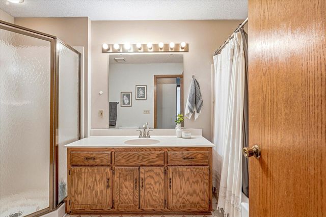 14733 Lower Endicott Way, Apple Valley, MN 55124