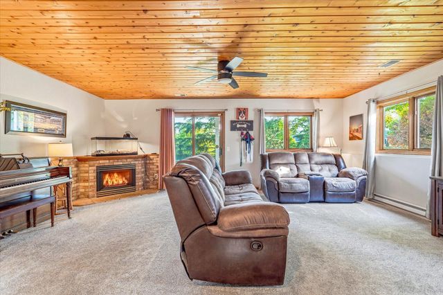 14733 Lower Endicott Way, Apple Valley, MN 55124