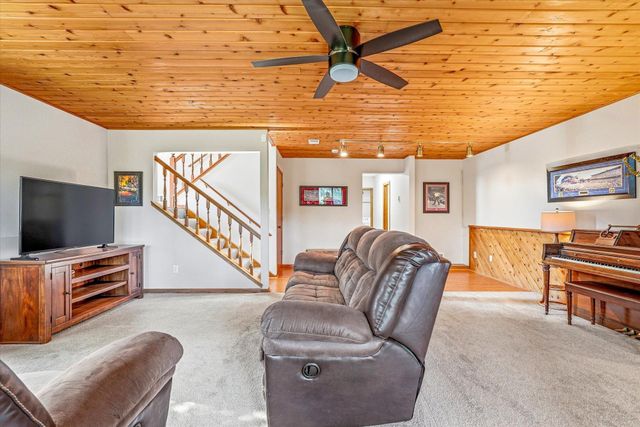 14733 Lower Endicott Way, Apple Valley, MN 55124
