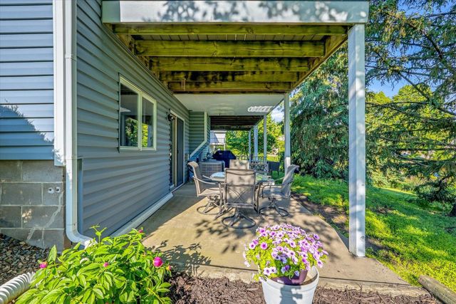 14733 Lower Endicott Way, Apple Valley, MN 55124