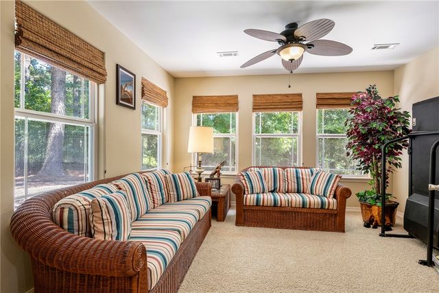 1 Kincardine Lane, Bella Vista, AR 72715