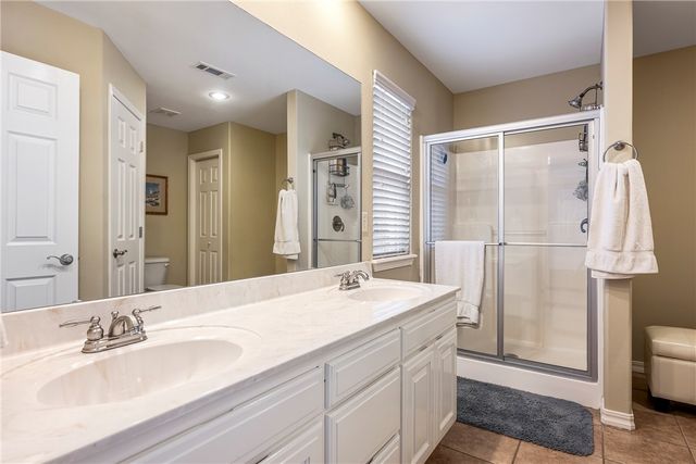 1 Kincardine Lane, Bella Vista, AR 72715