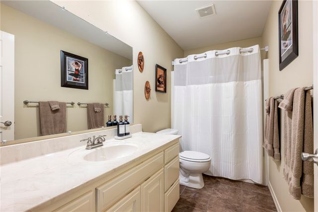 1 Kincardine Lane, Bella Vista, AR 72715