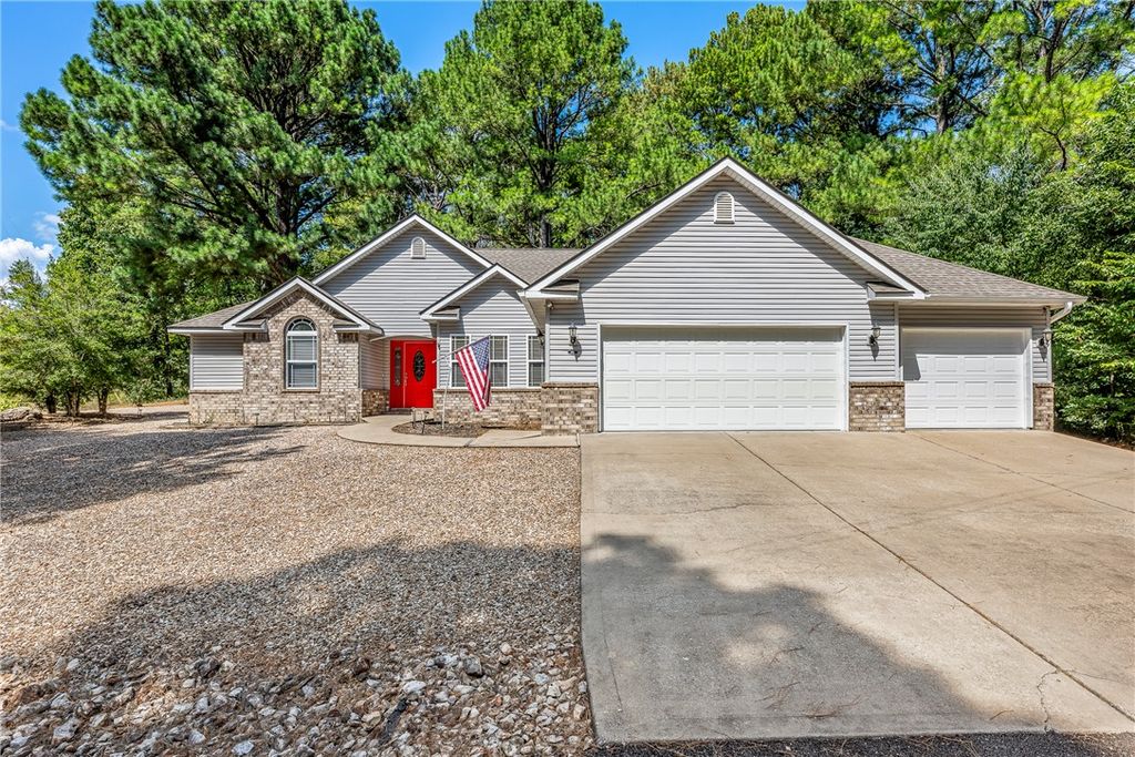 1 Kincardine Lane, Bella Vista, AR 72715